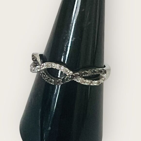 Paved Silver Ring size 8, black & clear CZ stamped .925 - Picture 4 of 9